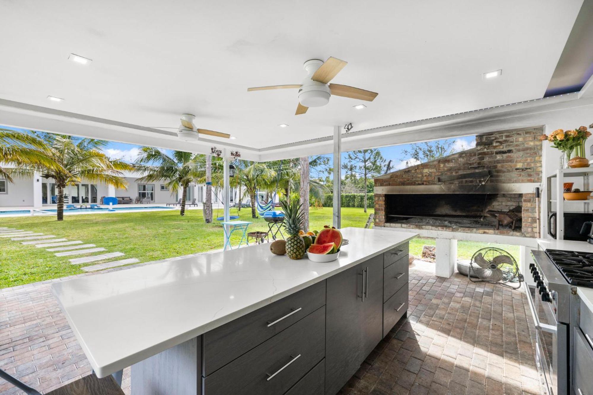Ideal For Families The White House Of Miami Close To Miami Beaches And The Keys West Princeton المظهر الخارجي الصورة