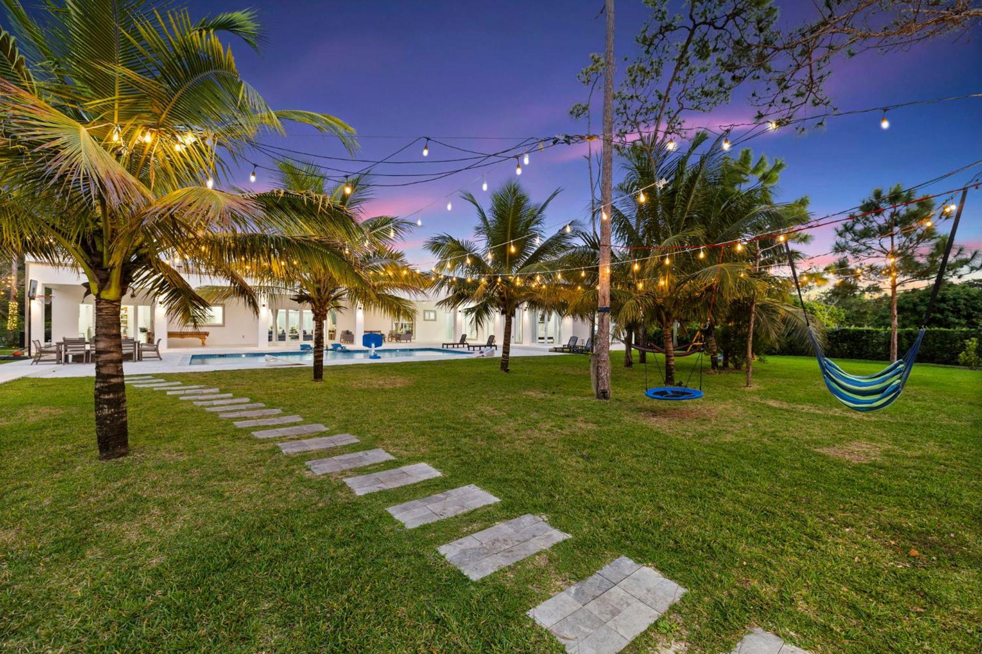Ideal For Families The White House Of Miami Close To Miami Beaches And The Keys West Princeton المظهر الخارجي الصورة