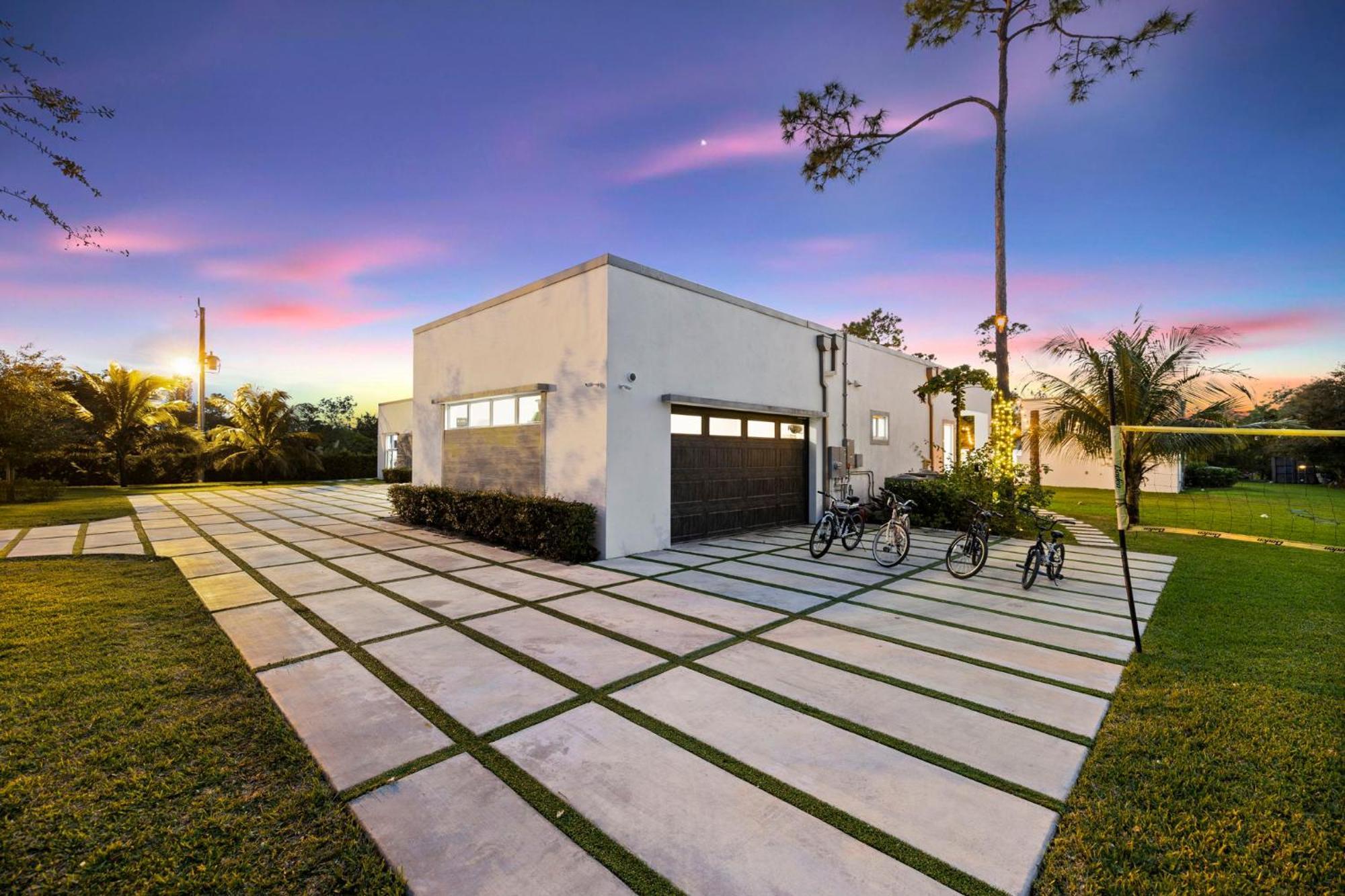 Ideal For Families The White House Of Miami Close To Miami Beaches And The Keys West Princeton المظهر الخارجي الصورة