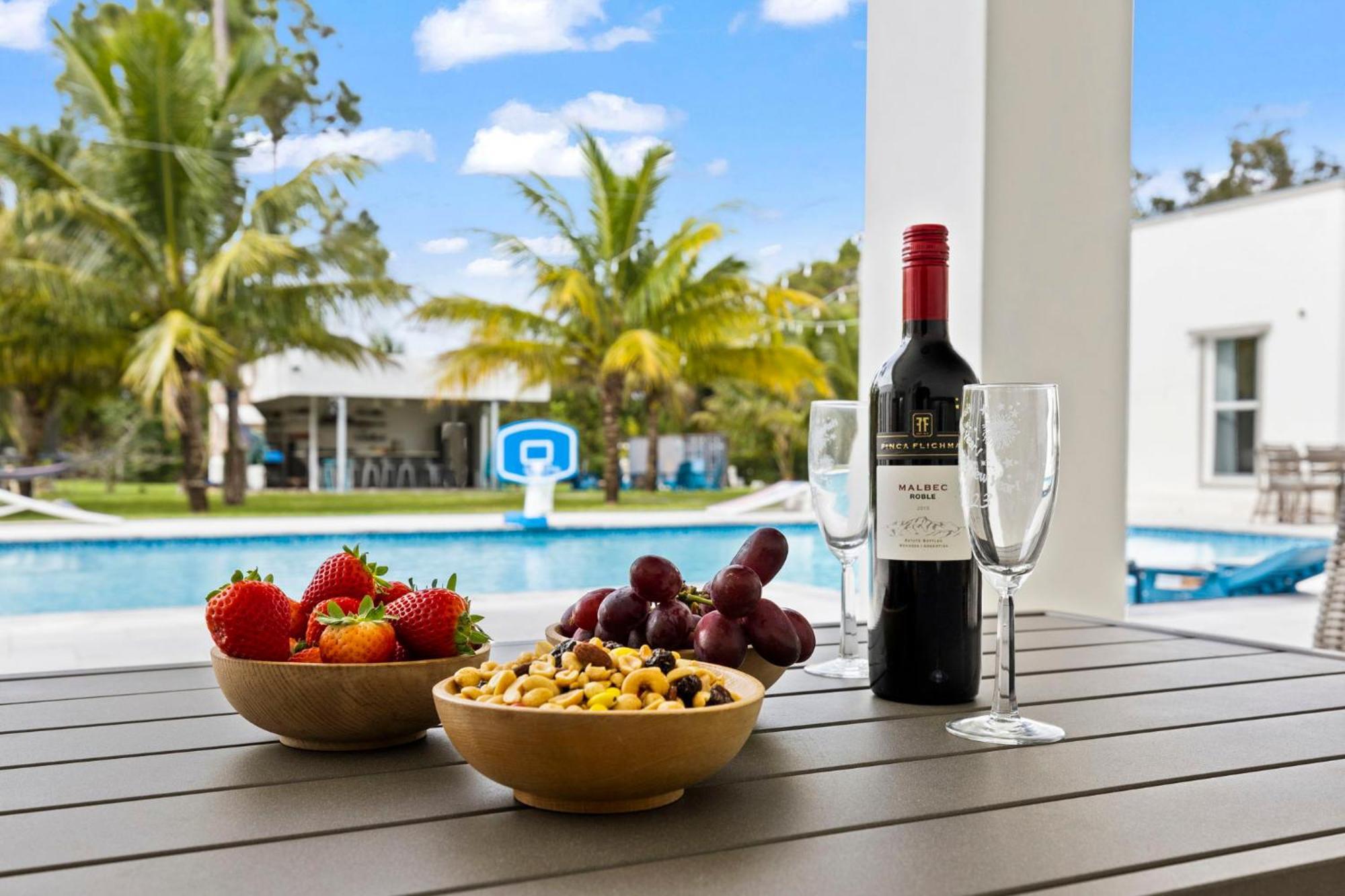 Ideal For Families The White House Of Miami Close To Miami Beaches And The Keys West Princeton المظهر الخارجي الصورة