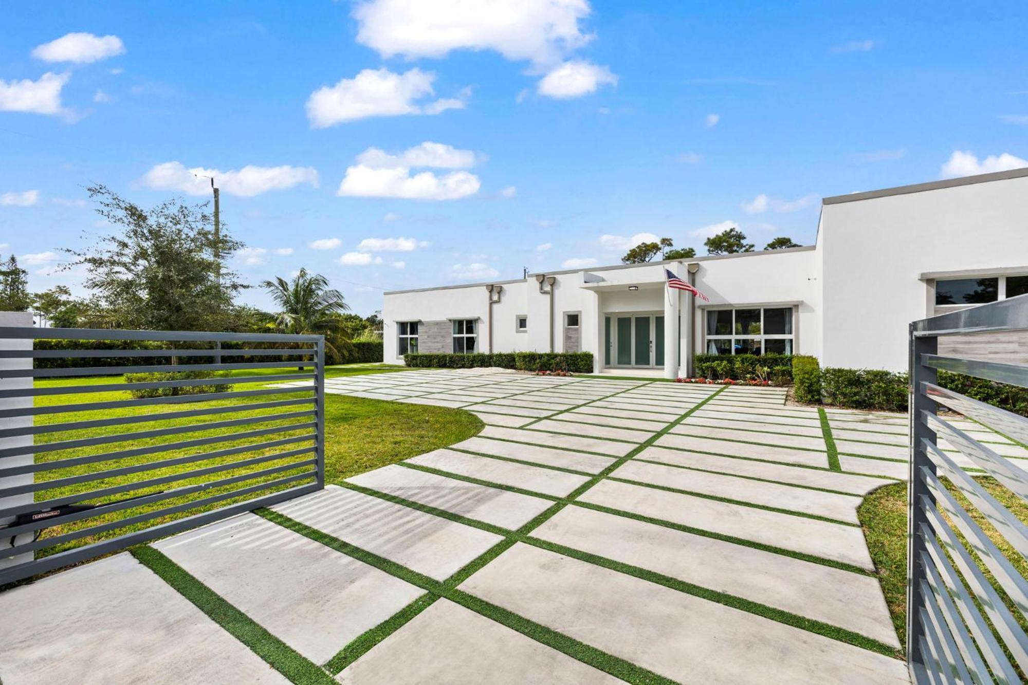Ideal For Families The White House Of Miami Close To Miami Beaches And The Keys West Princeton المظهر الخارجي الصورة